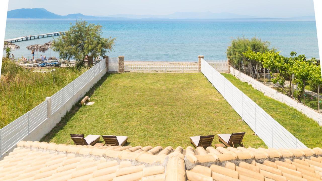 Terracotta Beach House Lefkimmi  Esterno foto